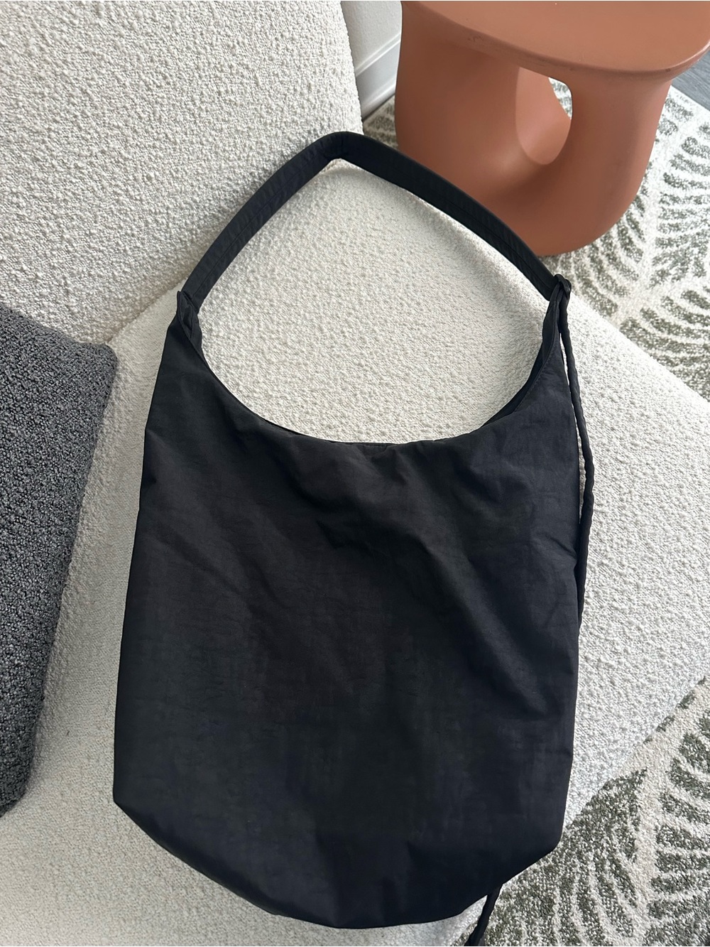 BAGGU Large Nylon Sling Bag